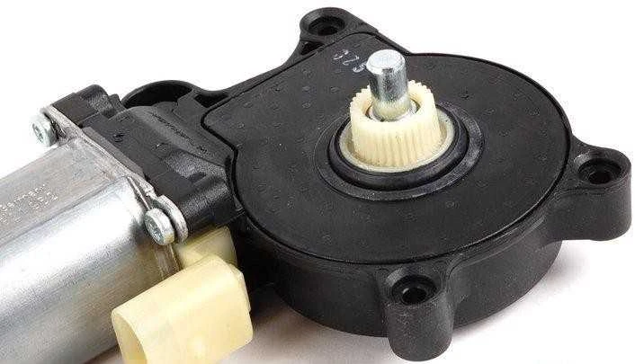 BMW X5 E53 Priekinis Kairys Stiklo Pakelimo Variklis Originalus 67628381019
