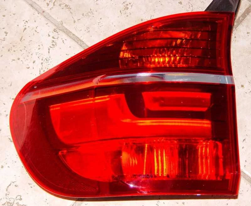 BMW X5 E70 Galinio Šviesos Kairysis Šoninis Panelis Originalus 63217200817