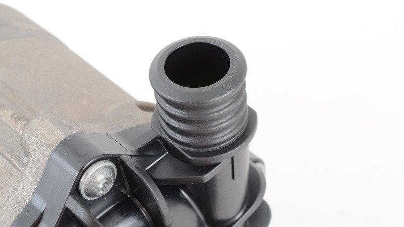 Bmw X5 E70 X6 E71 Vandens Siurblys Originalus 11517584088