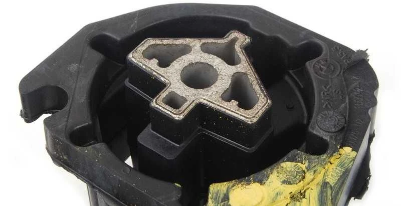 Bmw X5 E70 X6 E71 Variklio Guoliu Ratu Setas Originalus 22326780026