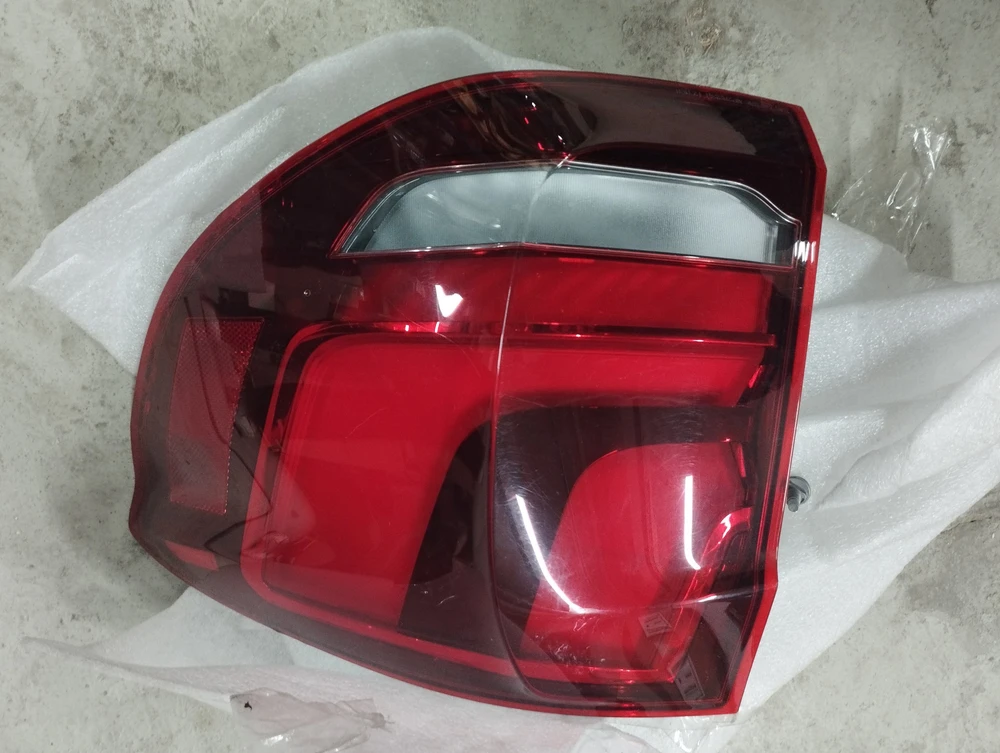BMW X5 F15 X5 M F85 Išorinis Dešinysis Galinis Žibintas Originalus 63217290104