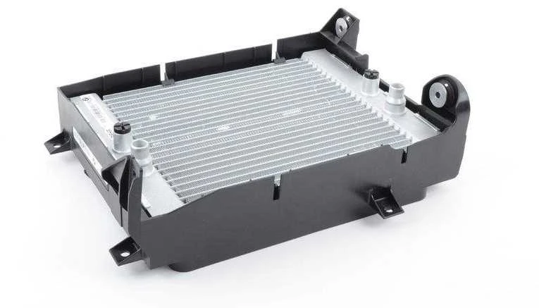 BMW X5 F15 X6 F16 Kairysis Pagalbinis Radiatorius Originalus 17117645690