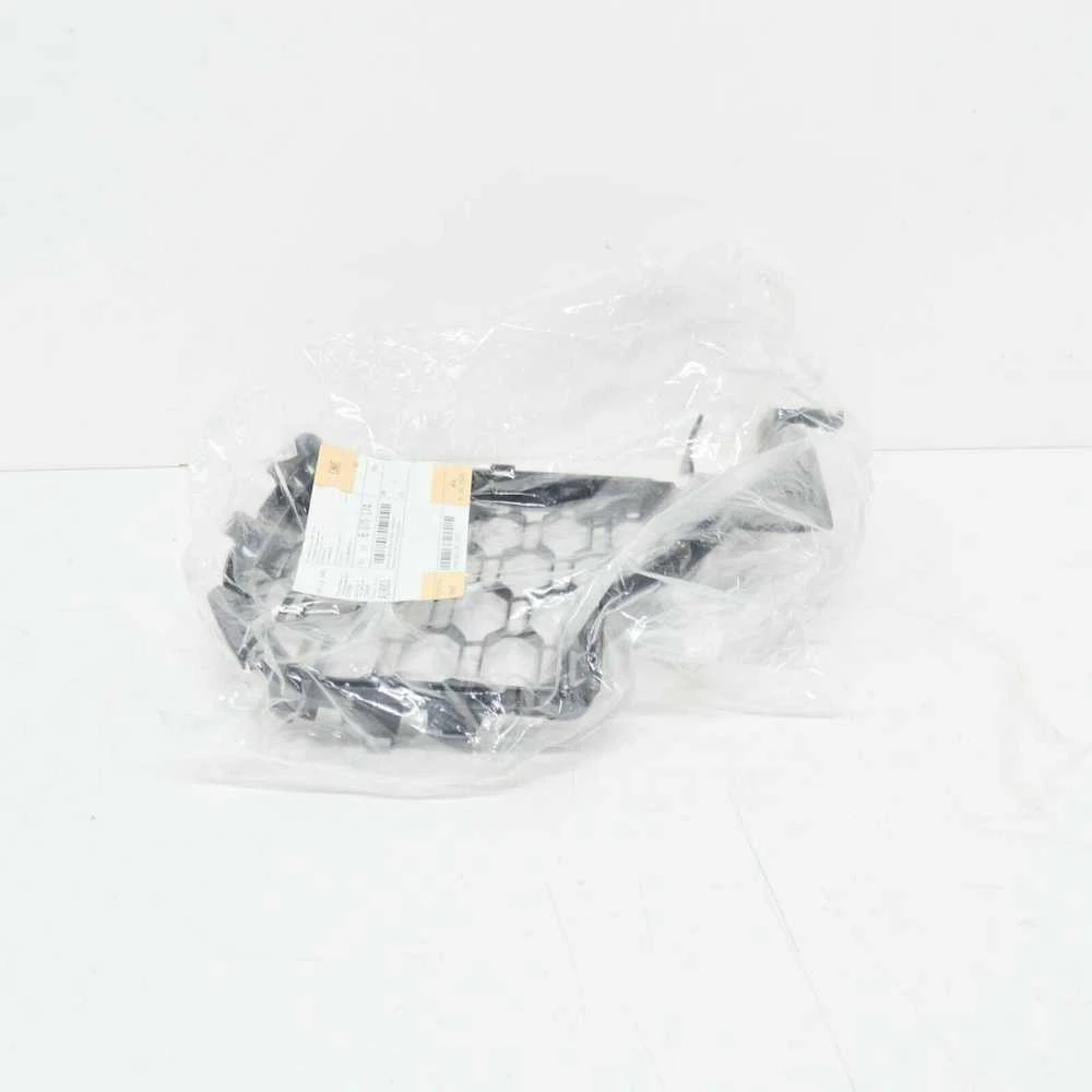 Bmw X5 G05 Dešinė Atvira Šoninė Grillė Originalus 51118070174