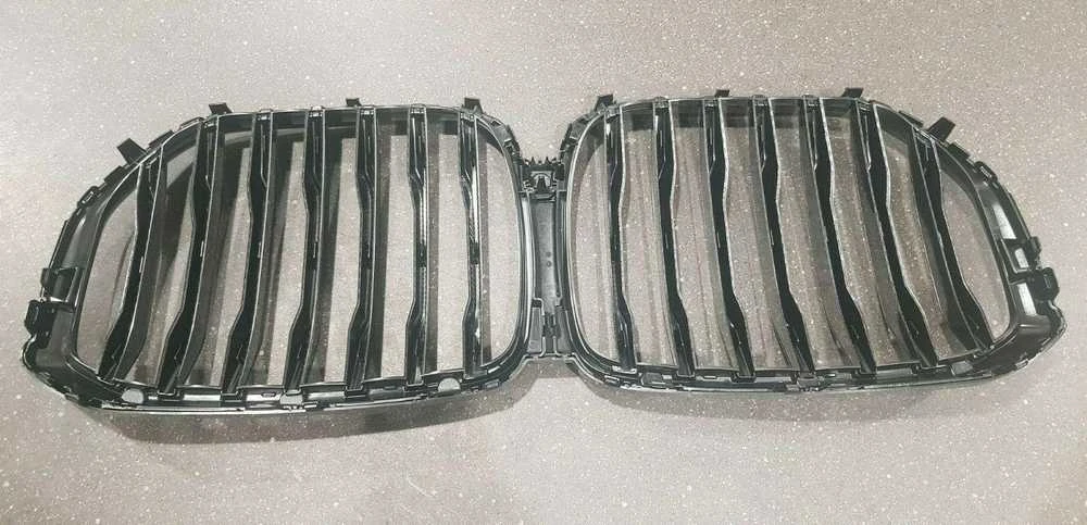 Bmw X5 G05 Priekinės Grotelės Originalus 51138096590
