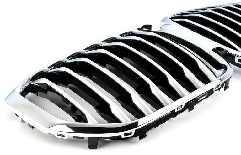 BMW X5 G05 Priekinis Grilis Originalus 51137454887