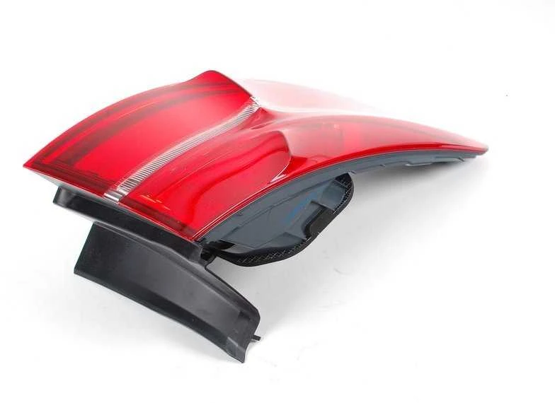 Bmw X6 E71 Galinio Šviesos Kairė Panelė Originalus 63217295003