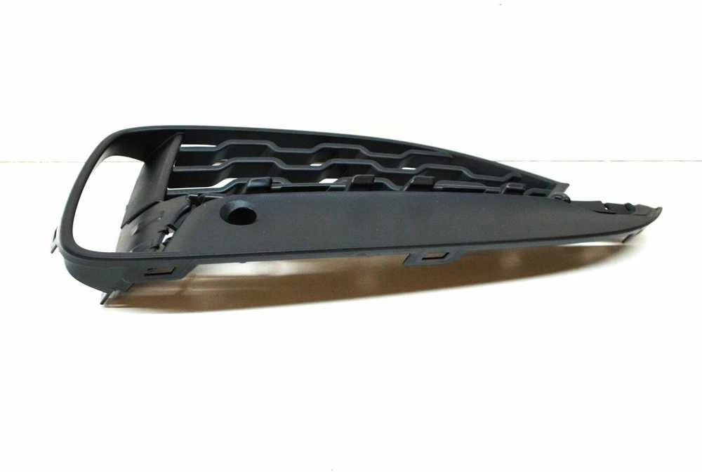 BMW F16 priekinis bamperis kairėje atidarytos M grotelės Originalus 51118069325