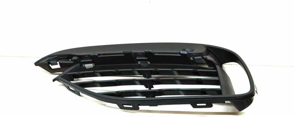 BMW F16 priekinis bamperis kairėje atidarytos M grotelės Originalus 51118069325