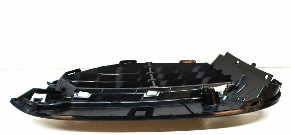 BMW F16 priekinis bamperis kairėje atidarytos M grotelės Originalus 51118069325