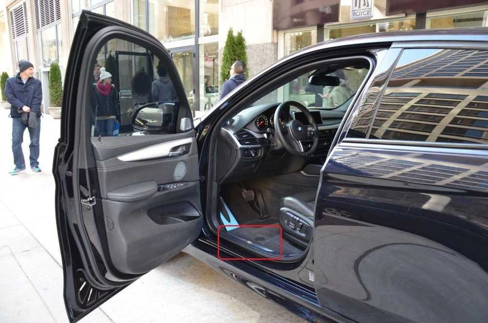BMW X6 M F86 Priekinis Įėjimo Įdėklas Originalus 51478059065