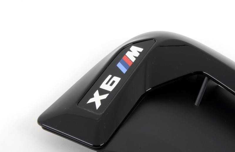 BMW X6M F86 Dešiniojo sparno šoninės ventiliacijos angos grotelių apdaila, blizgi, originali 2354932