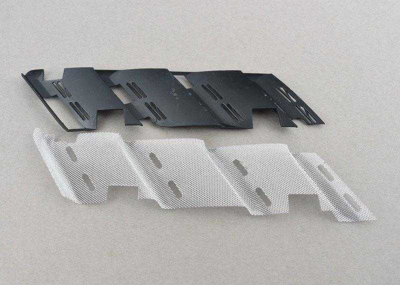 Bmw Z3 E36 Kairysis Chromuotas Priekinio Sparno Grotelių Įdėklas Originalus 51130031457