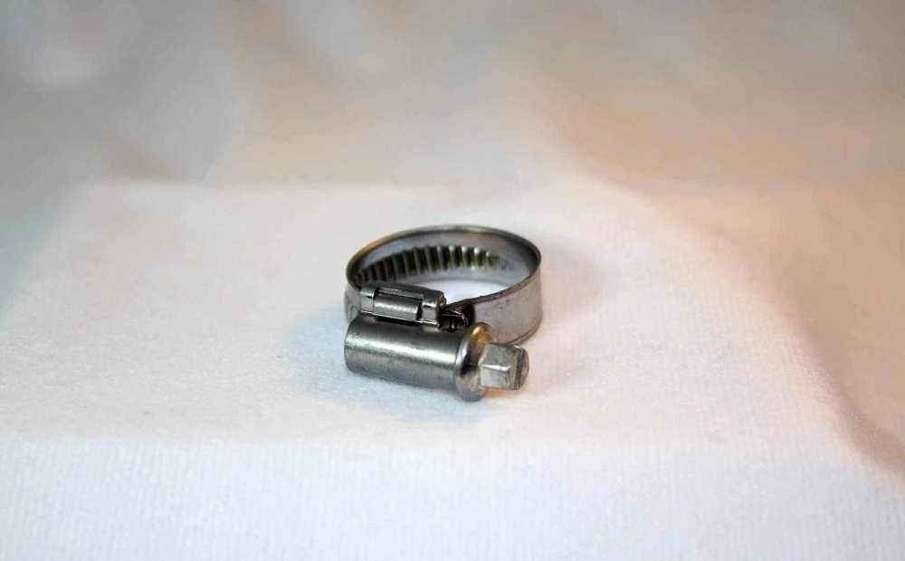 BMW Žarnos Spaustukas 18-24 mm E30 E36 E46 E90 F30 F31 Originalus 07129952109