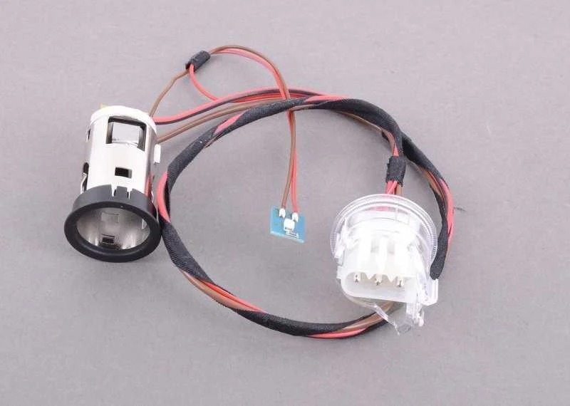 BMW Žvakės Lizdas Su LED F10 F11 F06 F12 F13 X5 E70 E71 F15 F85 Originalus 61349136468