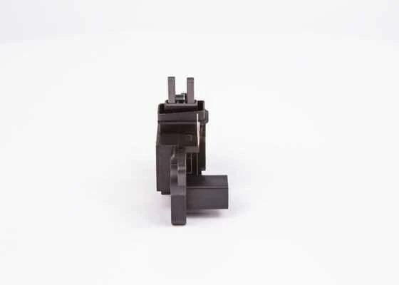 BOSCH generatoriaus reguliatorius 1986AE0131 A0031549806