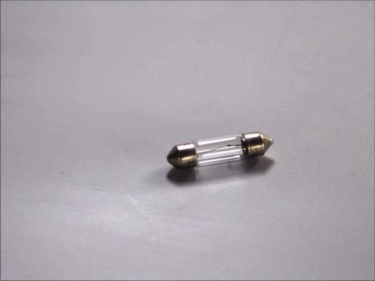 BOSCH lemputė 1987302226 KDWHLO9253