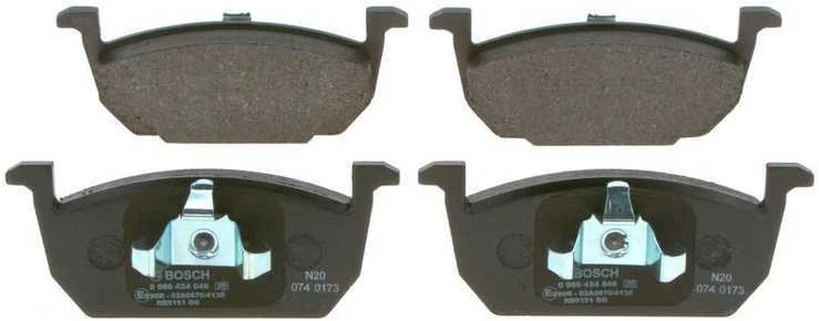 BOSCH stabdžių trinkelių rinkinys 0986424846 2Q0698151AA