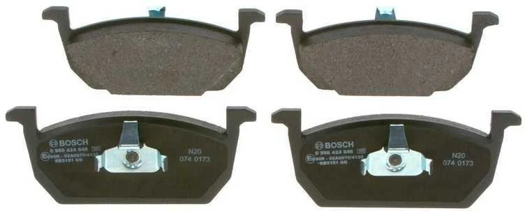BOSCH stabdžių trinkelių rinkinys 0986424846 2Q0698151AA