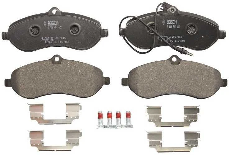 BOSCH stabdžių trinkelių rinkinys, diskinis stabdys 0986494163 A0004200305