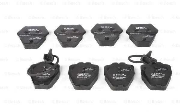 BOSCH stabdžių trinkelių rinkinys, diskinis stabdys 0986424690 4B0698151S