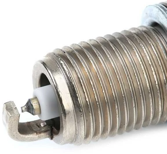 BOSCH uždegimo žvakė 0241229715 01V409057