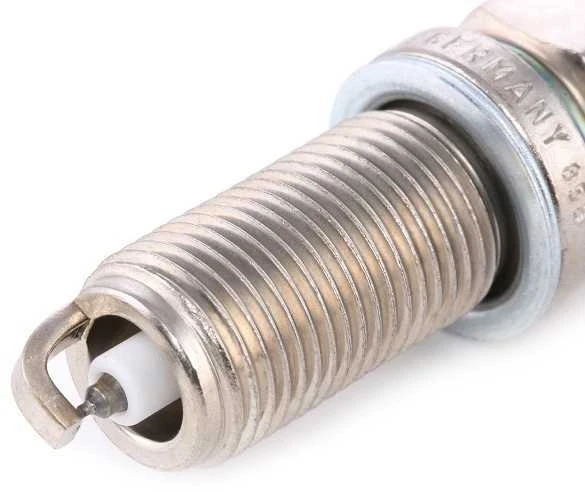 BOSCH uždegimo žvakė 0241245673 06K905601B