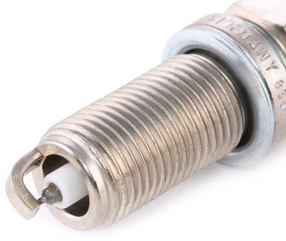 BOSCH uždegimo žvakė 0241245673 06K905601B