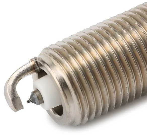 BOSCH uždegimo žvakė 0242230530 01V409057