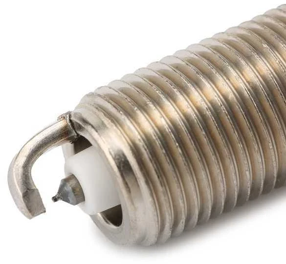 BOSCH uždegimo žvakė 0242230530 01V409057