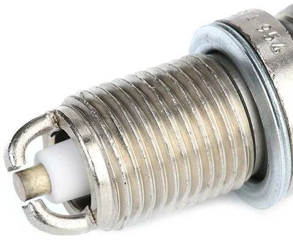 BOSCH uždegimo žvakė 0242240648 5960A6