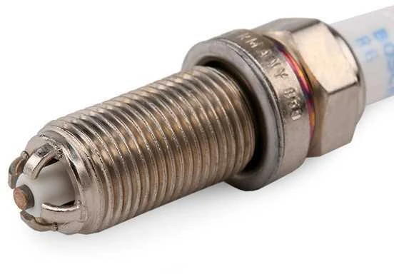 BOSCH uždegimo žvakė 0242245581 99917012290