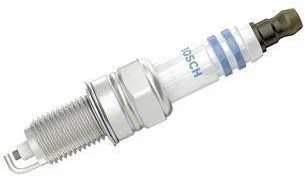 Bosch Uždegimo Žvakė Alfa Romeo MiTo Fiat Panda Grande Punto 500 Lancia Ypsilon 96517098 96517098A 96517098B 96517098C