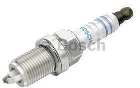 Bosch Uždegimo Žvakė AUDI A4 A6 VW Golf Passat 3B2 3B5 1J1 1J5 3BG 3B3