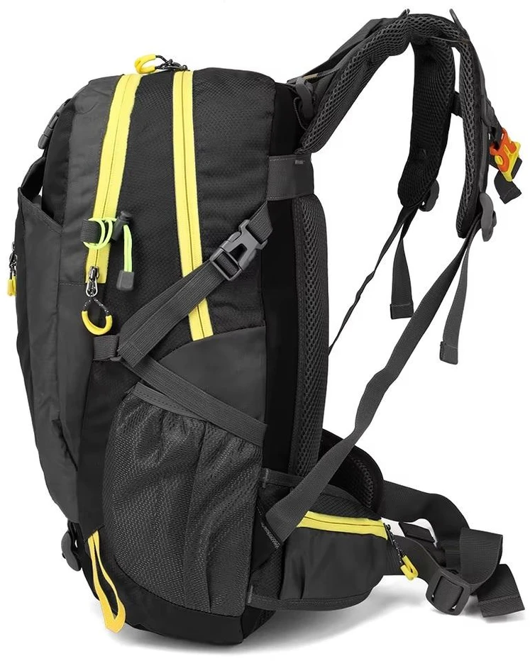 Cann Žygio kuprinė 40l, juoda