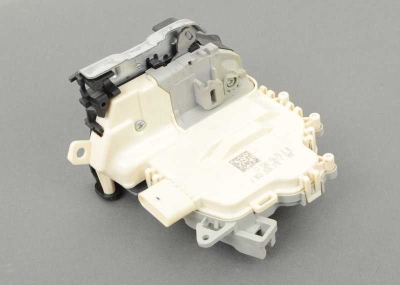 Durų Sraigas VAG Audi A1 A4 A5 A6 A7 A8 Q3 Q5 Q7 Originalus 8J1837016F
