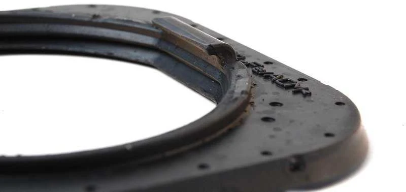 Genuine alyvos užpildymo dangtelio tarpiklis BMW E88 E82 E90 E91 E92 E60 11127553999
