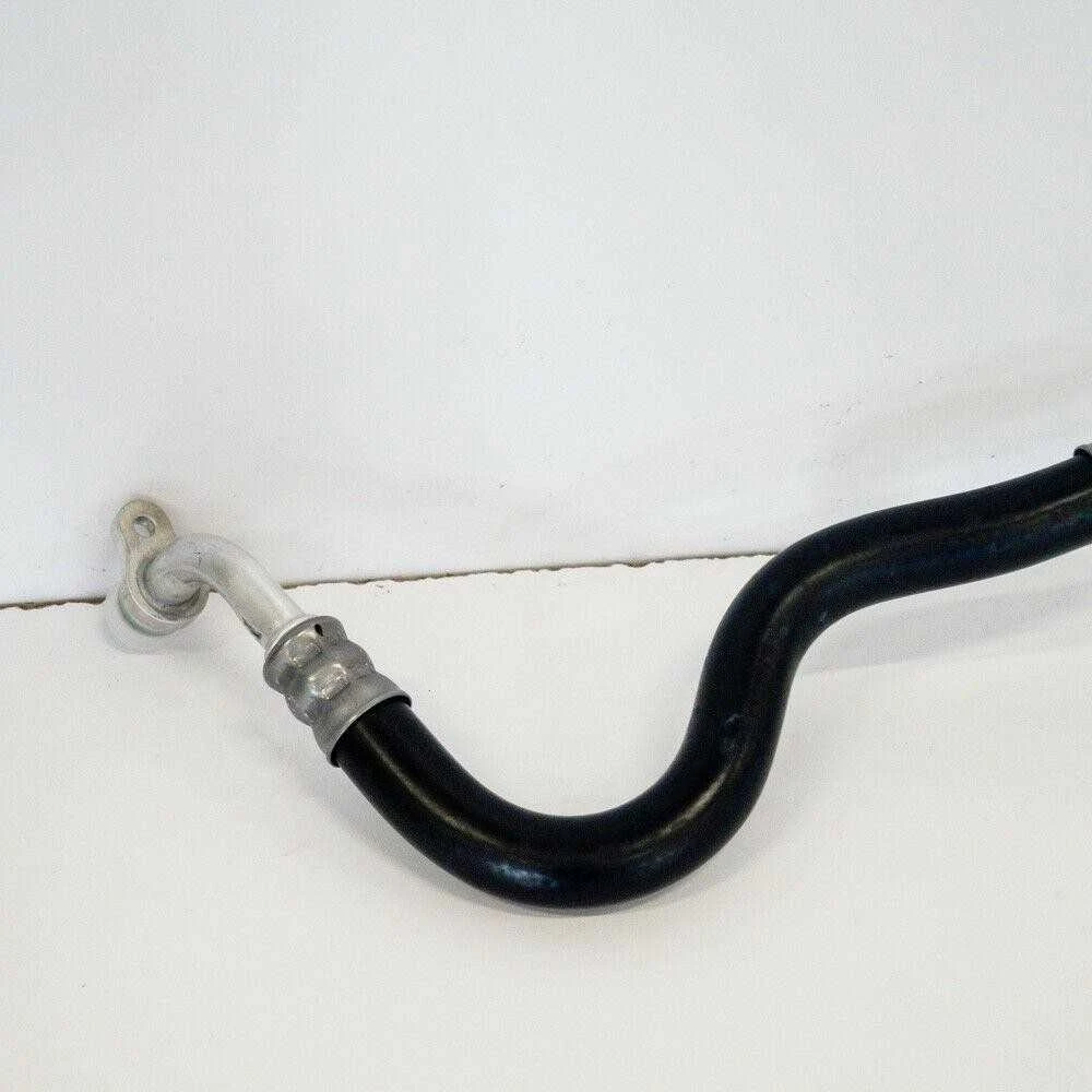 Genuine variklio alyvos aušintuvo srauto vamzdis BMW F80 F82 F83 MOS M3 M4 CS 17222358290