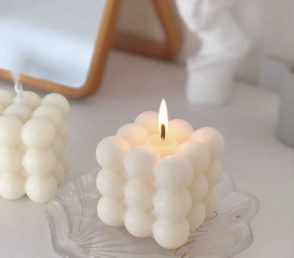 Homepro Rankų darbo natūralaus vaško žvakės, 1 vnt.
