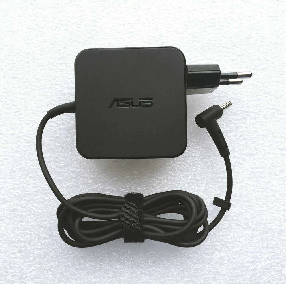 Kintamosios srovės maitinimo adapteris ASUS AD883020 (4,0 x 1,35 mm) 45 W