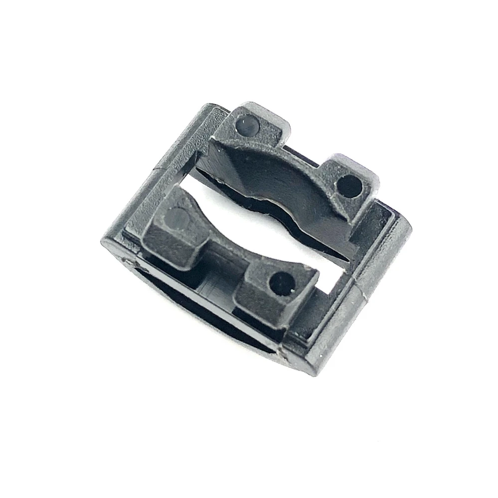 Land Rover Baterijos Turnbuckle Receiver Range Rover Discovery DZM100060