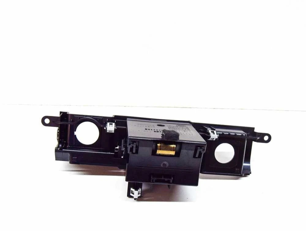 LAND ROVER DISCOVERY 3 L319 prietaisų skydelis peleninė Originali LR027756