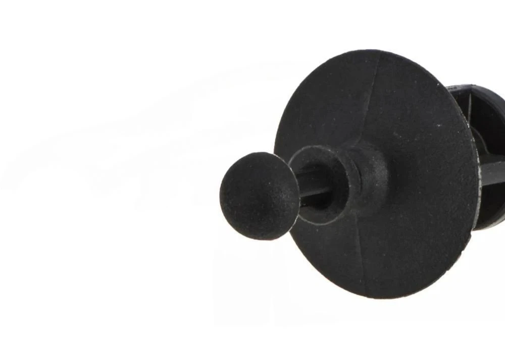 Mazda M3 BK bagažinės lentynos kabliuko smeigtukas originalus BP4K68301A02