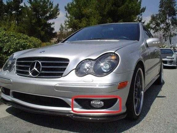 MERCEDES BENZ C 200 CDI Priekinio Bamperio Tinklelio Grotelės Originalus A2038851753