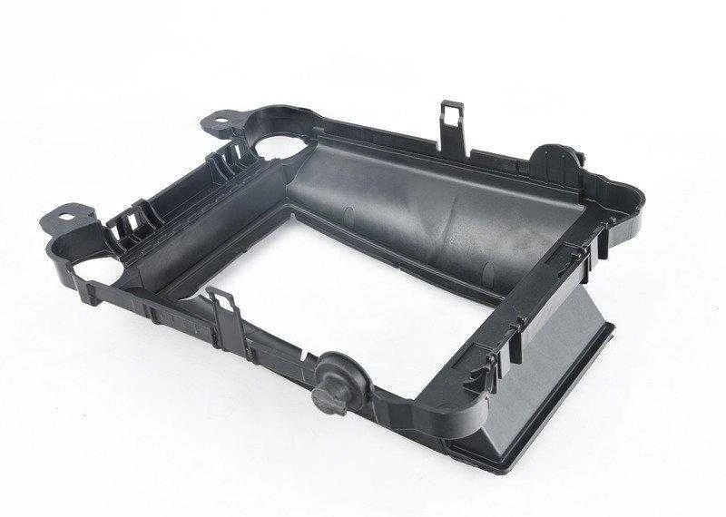 Mercedes Benz C 63 Sedanas Oro Gamyklas Segmentas A2055053330