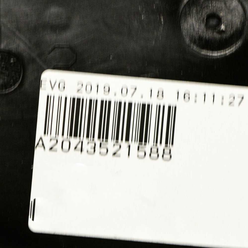 "Mercedes-Benz W204" galinės kairės pusės apatinės valdymo svirties dangtelis originalus A2043521588
