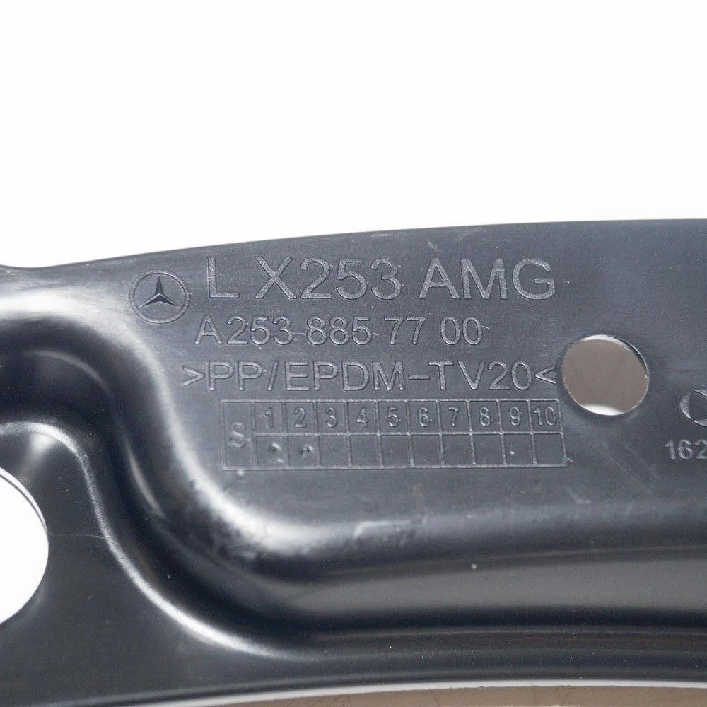 Mercedes Benz GLC X253 Bamperio Dangtelio Laikiklis A2538857700 ORIGINALUS NAUJAS
