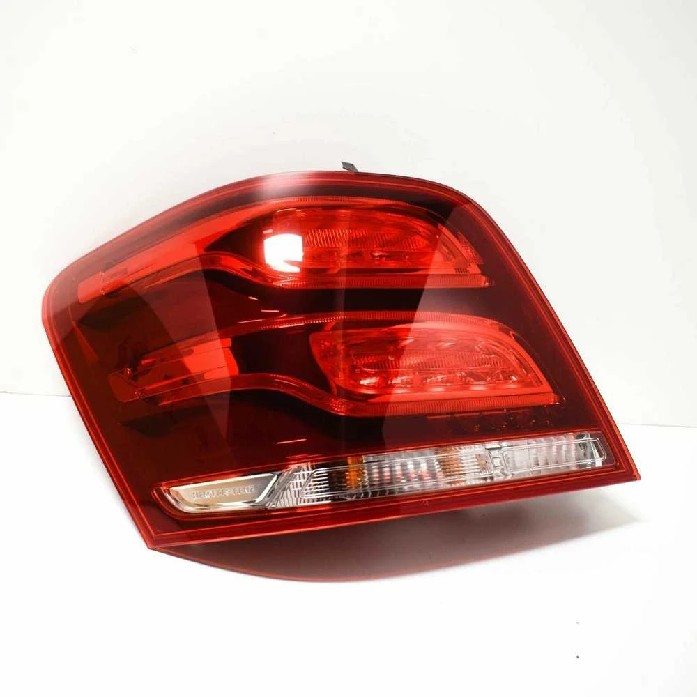 Mercedes-Benz GLK-CLASS X204 galinis kairės pusės galinis žibintas originalus A204906580364