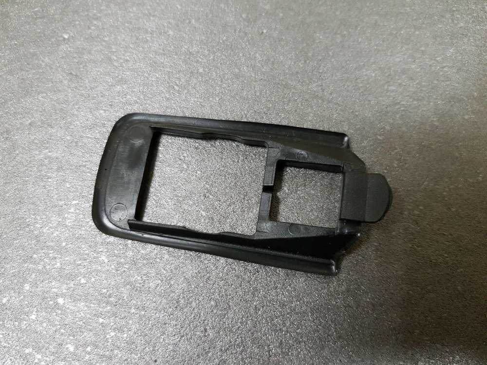 Mercedes Benz Mercedes W124 galinės durų rankenos tarpiklio sandariklis A12476600057007 originalus