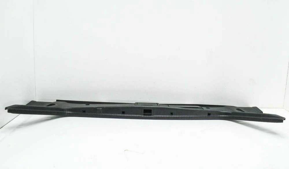 Mercedes-Benz W124 sedano apdailos detalės originalios A1246942425