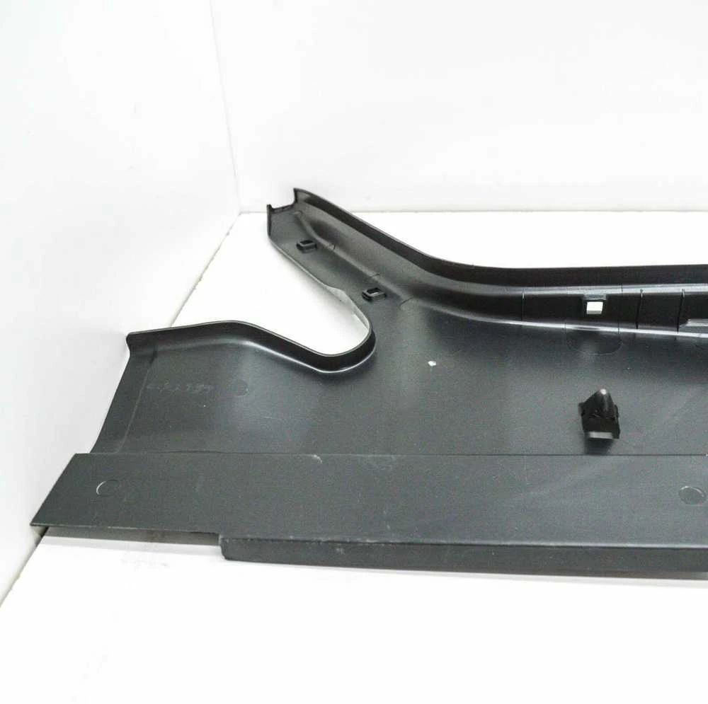 Mercedes-Benz W124 sedano apdailos detalės originalios A1246942425